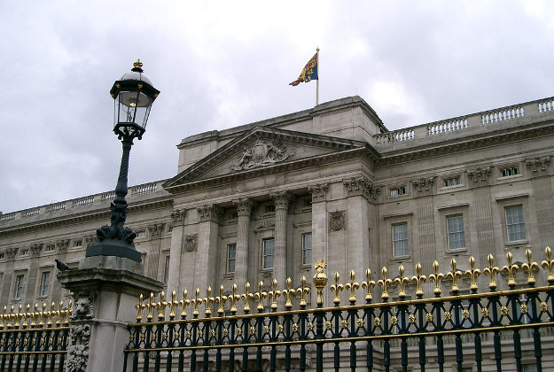 Top British tourist attraction,Buckingham Palace .