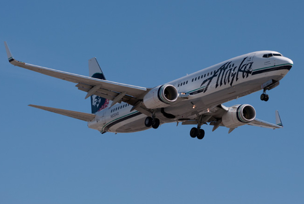 Alaska Airlines plane kills deer at Sonoma County Airport.