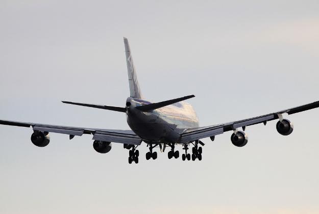 A Boeing plane could have giant tv screens on its ceilings and walls to help passengers forget the cramped feeling of being inside a flying tube