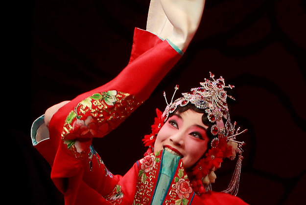 Ornate and beautiful traditional Chinese theatre costume 